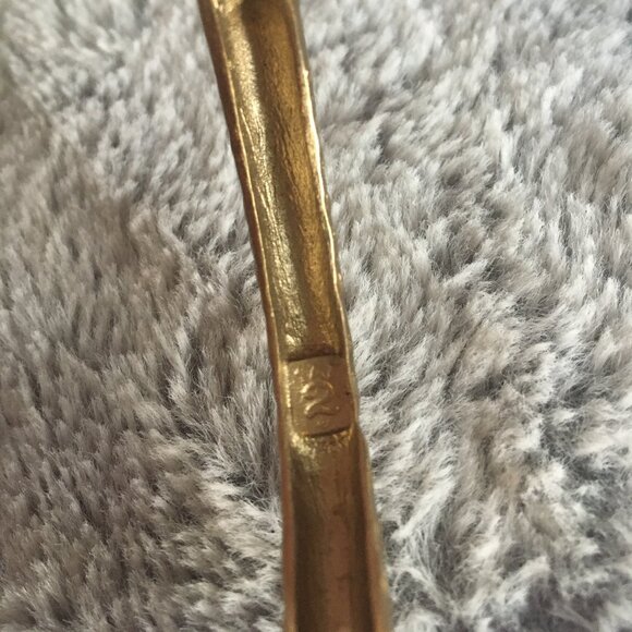 Tat2 Designs- Yellow 14k Gold (plated) Hammered Bangle Bracelet - Picture 4 of 8